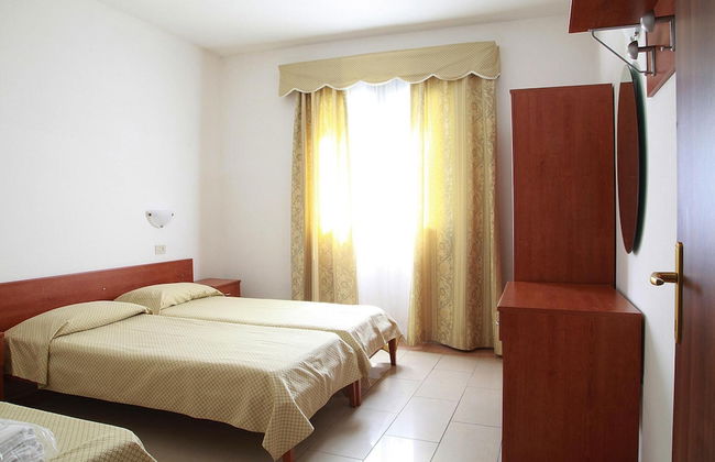 Bungalow in Caorle With Garden Furniture - Foto 2