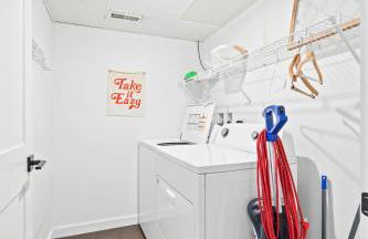 Downtown Views - Walk to Stadiums & Convention Center - Foto 16