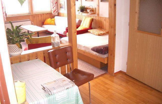 Marie Pavla With 7 Bedrooms and 4 Bathrooms - Photo 23