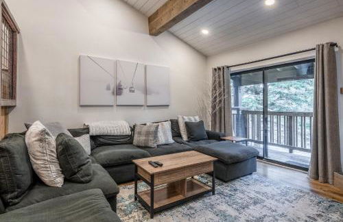 New Listing 2 bedroom +Loft 2 bath Summit E Bldg. #8 condo sleeps 8, Steps to Eagle Lodge/Chair #15 - Foto 10