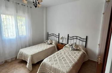 CasaBlanca Villa Rural con piscina y barbacoa - Foto 25