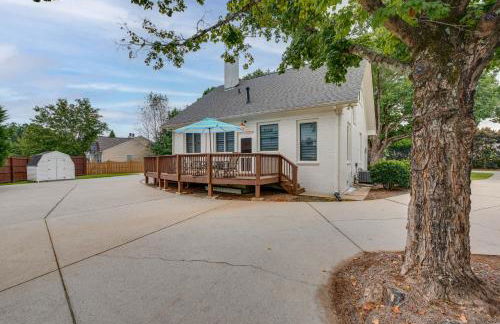 Welcoming Norcross Cottage with Deck and Shared Grill! - Foto 3