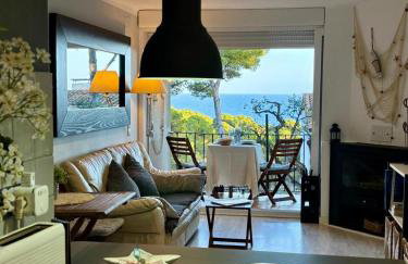 Apartamento recien reformado a 300 metros del mar - Foto 1