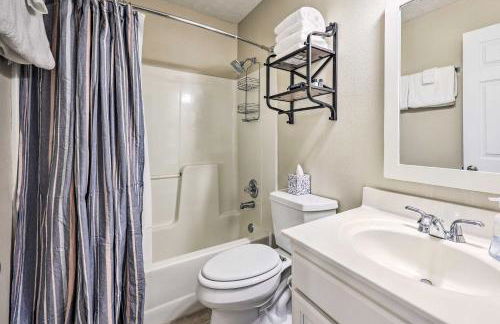 Lake Views Table Rock Lake Retreat with Fenced Yard - Photo 15