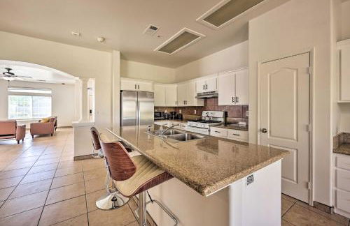 Inviting Bakersfield Home with Spacious Yard! - Photo 6