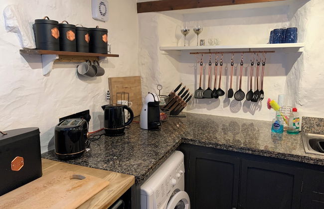 Cottage - Sleeps 4 - Fireplace - Internet - Foto 6