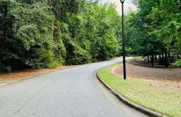 Lakefront Condo - King Bed Full Kitchen - Foto 24