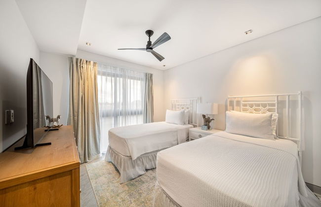 Allure 505 3 Bedroom Apts - Photo 4