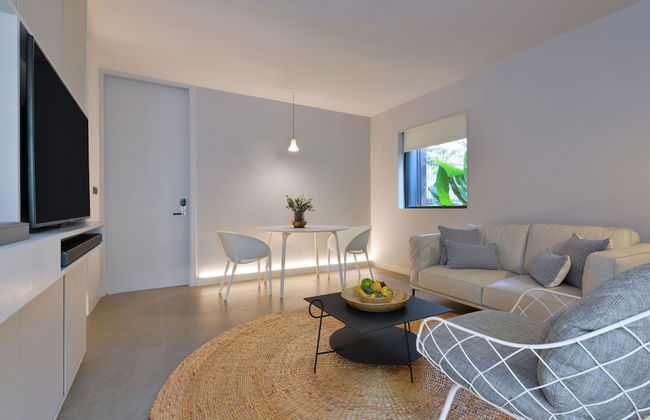 Tree Villa Bangkok - Photo 8