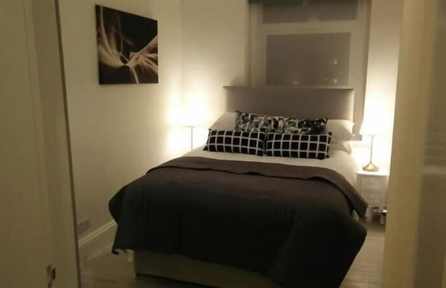 SHQ Apartments - Photo 40