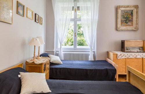 Apartment 7 - Photo 16