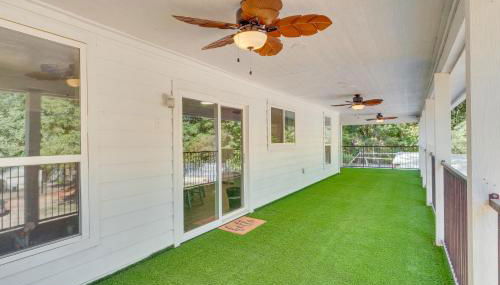 Hemphill Vacation Rental with Pool, Walk to Lake! - Photo 2