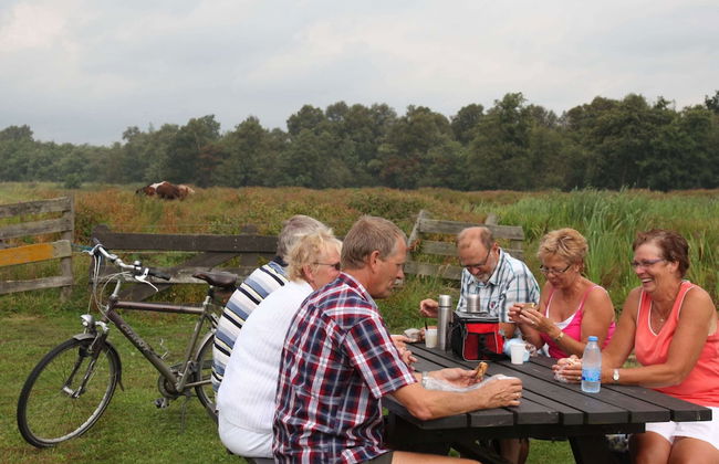 Stylish Thatched Villa with 2 Bathrooms near Giethoorn - Photo 30
