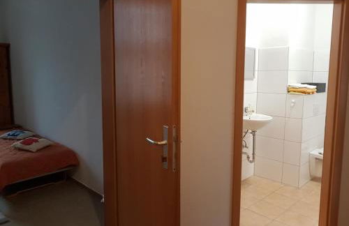 Unterkunft einfach und zentral - Foto 20