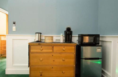 Historic 4BR Colonial with Pool Table and Fire Pit - Foto 28