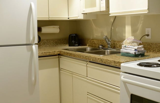 Rosellen Suites At Stanley Park - Foto 45