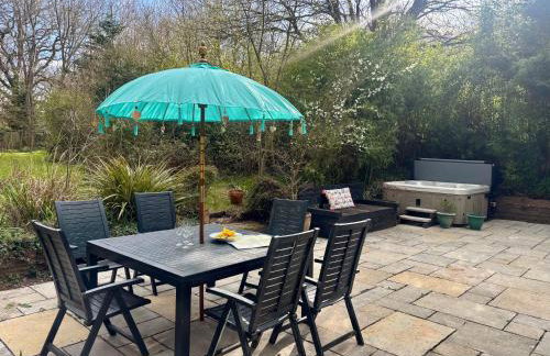 Splendid, spacious 7 Bedroom holiday home with Hot Tub - Isle of Wight - Foto 17