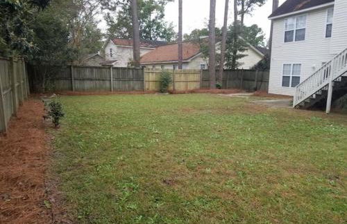 Lovely two-story house with spacious backyard - Foto 28