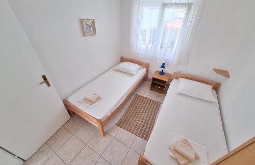 Sunny Bi-Pi Apartment - Photo 37