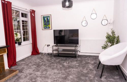 Conyngham Villa, Luxury Detached House, 6 Beds, 4BR,Large garden, Parking - Sleeps 8 - Foto 44