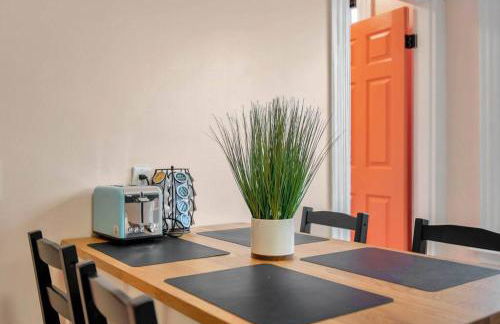 Peachy Paradise in East Rock Near DT/Yale - Foto 13