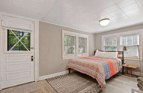 Bohemian Bungalow Pac-Man, walk downtown, pet friendly - Foto 23