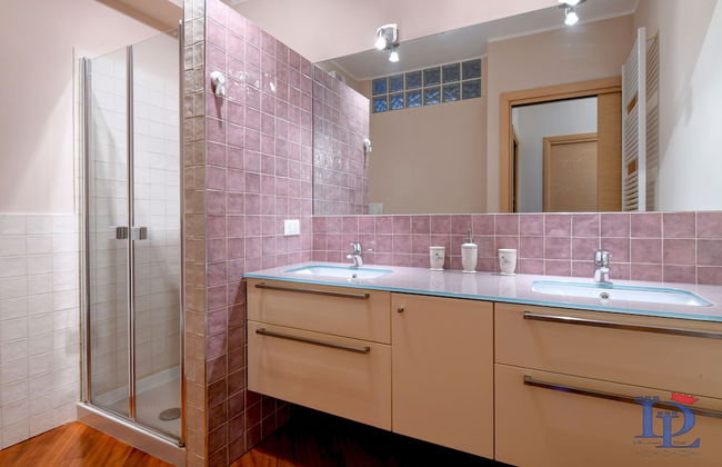 Desenzanoloft – Butterfly and Pools - Photo 22