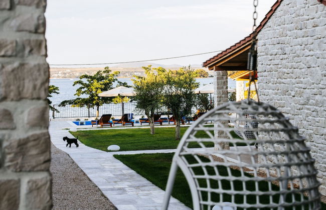 Dalmatian Pearls - Photo 51