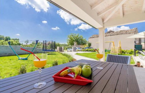 Three-Bedroom Holiday Home In Cetinici - Foto 11