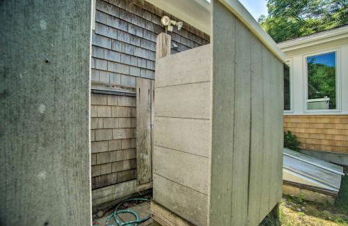 Near Beaches and Dtwn Falmouth Family Home with Deck - Foto 25