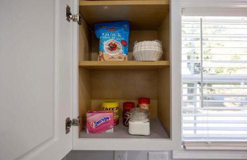 2 Min to Downtown - 9 to Elon - Fast Wi-Fi - Foto 48