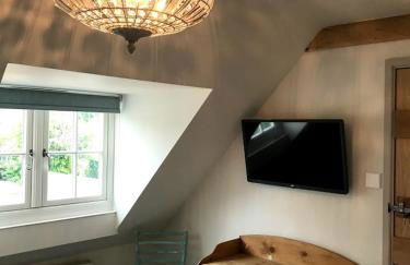 STABLES Stylish comfortable peaceful cottage with parking and outdoor space - Photo 73