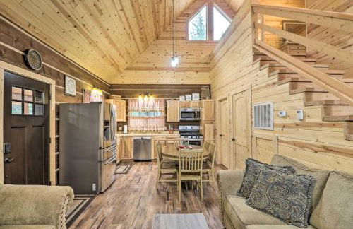 Cozy Homestead Cabin at Base of Columbia Mountain! - Foto 6