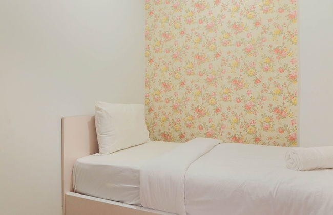 Tranquil 2BR Apartment at Bintaro Park View - Foto 3