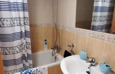 Ático dúplex con piscina privada y vistas al mar en Paraíso de Vera! - Foto 26