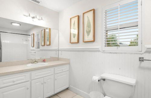 Heart of Tampa Hyde Park 4 Bedroom House - Located Near Hyde Park Village, SoHo and Local Beach - Spacious and Comfortable Stay in Perfect Location - Great for Families and Groups Visiting Tampa Near Airport! - Foto 15