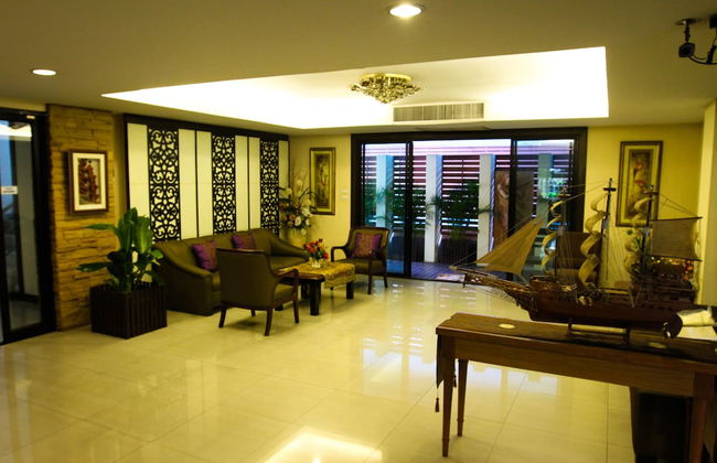 Unico Srinakarin Residence - Photo 2
