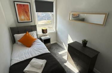 3-Bed Apartment Central Greenock - Photo 8