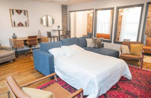 Spacious Penthouse ON the Broadway Strip - Foto 17