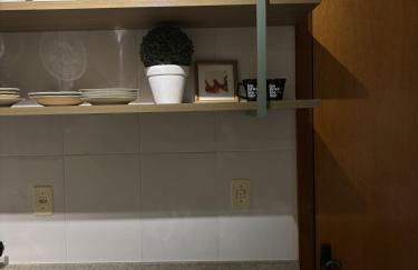 Studio completo no centro com garagem coberta e vista - Foto 23