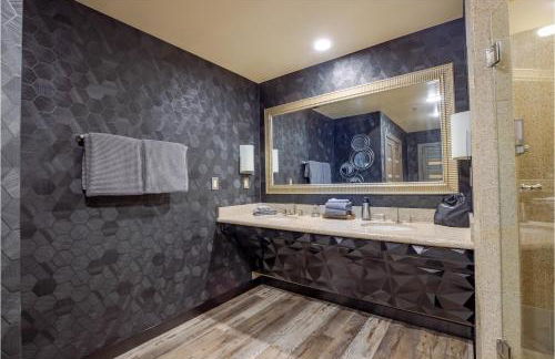 2100 SqFt Penthouse Suite W/ Strip Views! POOL GYM - Foto 55