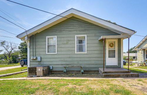 2 Mi to Main Street! Cozy Winfield Launchpad - Foto 21