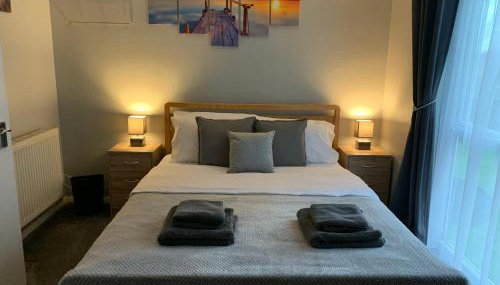 Modern Cosy Warm Home With Free Parking - Foto 5