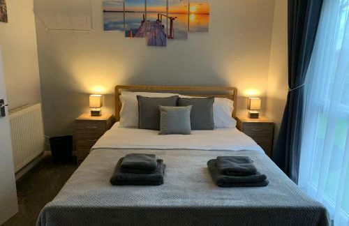 Modern Cosy Warm Home With Free Parking - Foto 5