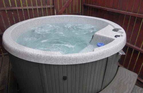 Conifer Lodge 25 with Hot Tub - Photo 8