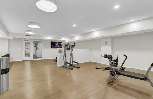 Luxury lofts, Downtown, Playhouse Sq, Near Stadium and Arena, Fire Pit, Rooftop deck, BBQ, Parking -fcfs, Close to EVERYTHIHNG! - Foto 7