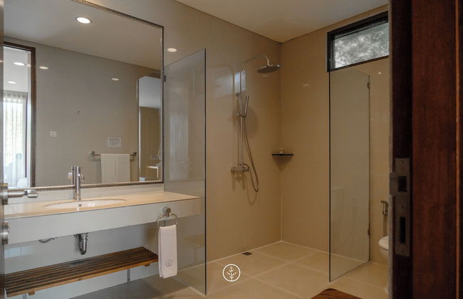 Kirei Mountain View 7BR Villa with a Private Pool - Photo 26