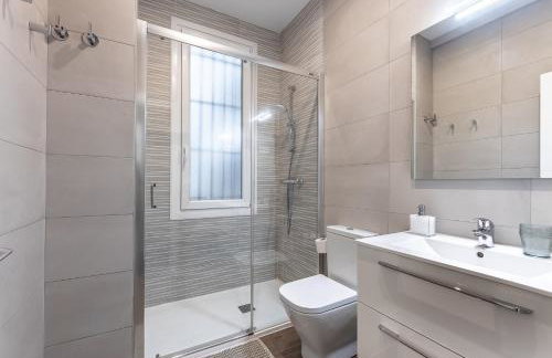 Prime Location Bilbao | 4BR, 2BA & Parking - Foto 21