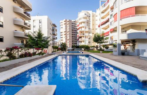 Sur Suites del Sol Apartamento 3 hab y 2 wc con gran terraza y piscina a pasos de la playa - Photo 17