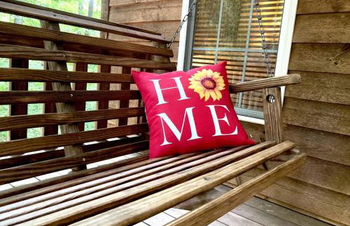 Rustic Cabin on 28-Acre Property in the Foothills of the Blue Ridge Mountains - Foto 9